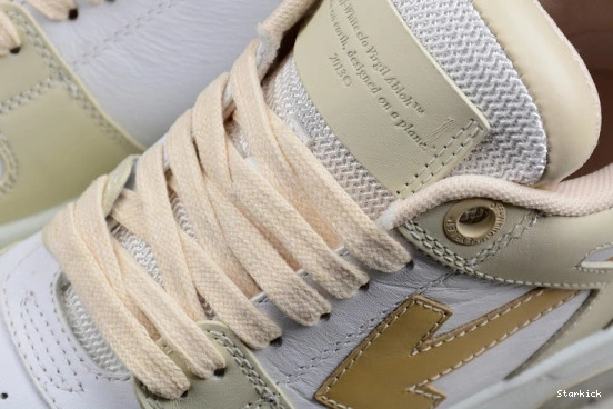 Of Out Office O-W Leather Sneakers Low-top 1206